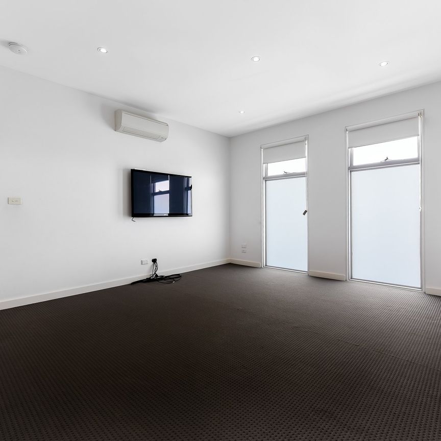 55 Purtell Street Street, Bentleigh East - Photo 1