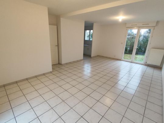 Location Maison 4 pièces 86m² BIARD 86580 - Photo 1
