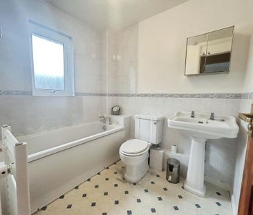 1 bedroom semi-detached house to rent - Photo 6