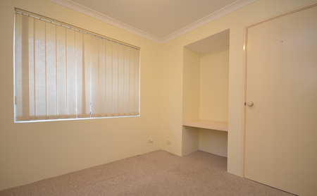 Spacious Aircon Room with New Furniture and Appliances. - Photo 2