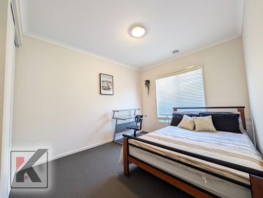 Point Cook - Photo 1