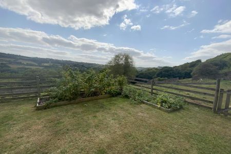 2 bedroom detached house to rent - Photo 2