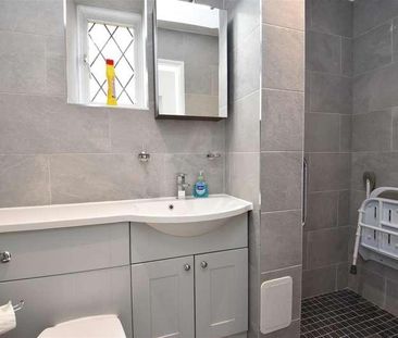 Southern Avenue, Redhill, RH1 - Photo 4