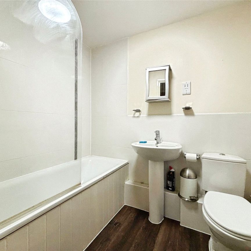 2 bedroom apartment to rent - Photo 1