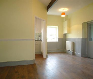 1 bedroom semi-detached house to rent - Photo 3