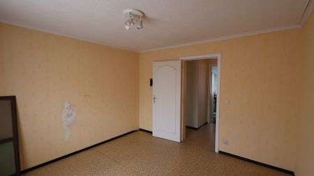 Halfopen huurwoning in het centrum van Izegem met garage - Foto 2