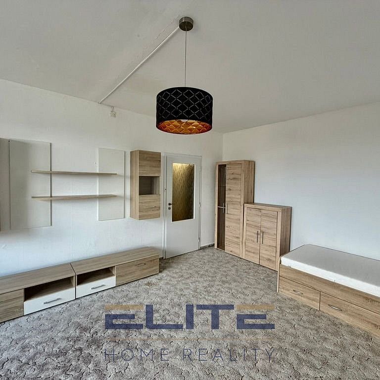 Pronájem bytu 1+1 40 m² - Photo 1