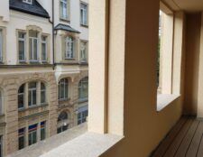 Krausenstr. 1a, Wohnung 5 ~~~ Einbauküche, Loggia, Fußbodenheizung, Parkett, Bad mit Wanne und Dusche, Stellplatz - Photo 1