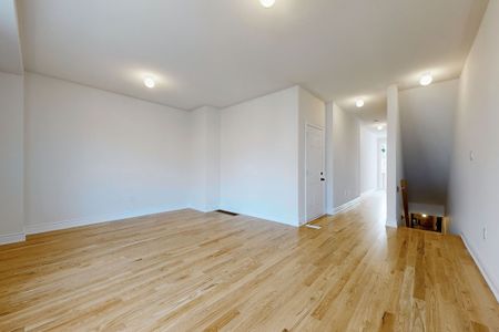 For Lease - 169 Tennant Circle, Vaughan, Ontario - Photo 4