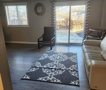 For Lease - 18 Valley Stream Drive, Toronto, Ontario - Photo 2