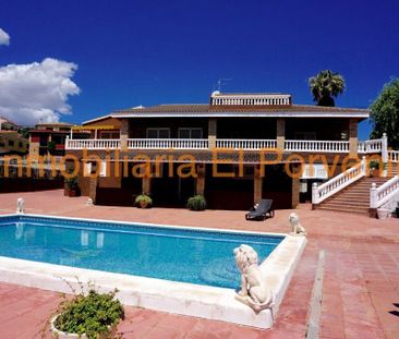 Luxury 4 room Detached House for rent in Torrent, Valencia - Photo 6