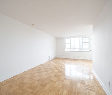 For Lease - 165 Cosburn Avenue Unit# 604, Toronto, Ontario - Photo 1