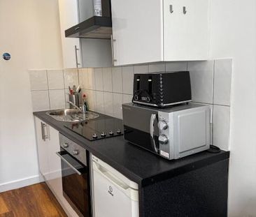 1 bedroom apartment to rent - Photo 2