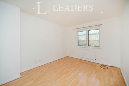 2 bedroom apartment to rent Merton Court, The Strand, Brighton, BN2 - Photo 5
