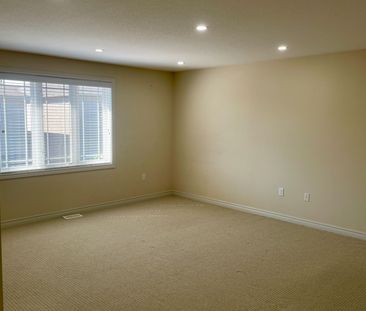 For Lease - 2 Doon Creek Street, Kitchener, Ontario - Photo 5