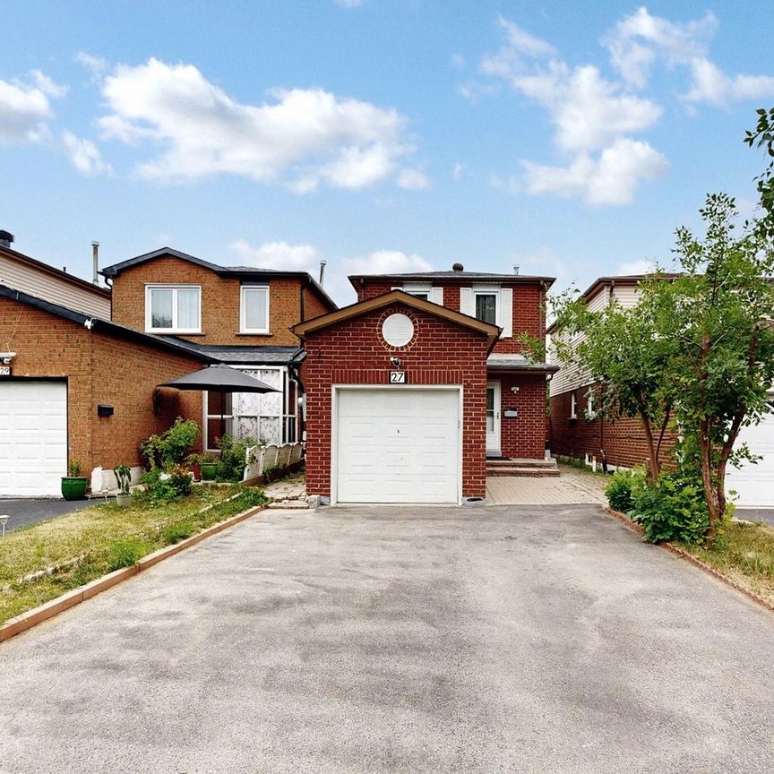 For Lease - 27 BRIMSTONE (Main Floor) Crescent, Toronto, Ontario - Photo 1