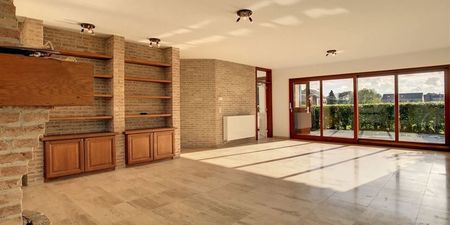 Villa te huur in La Hulpe voor € 2.050 met 4 slaapkamers - Photo 3