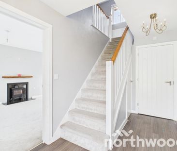 4 bedroom detached house to rent - Photo 4