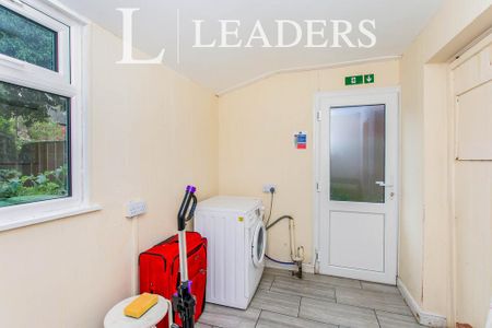 1 bedroom terraced house to rent - Photo 4