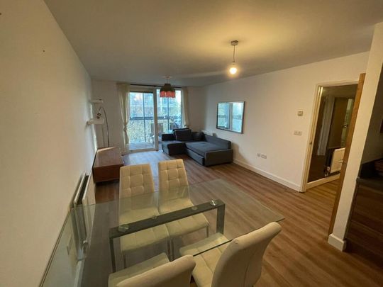 2 bedroom flat to rent - Photo 1