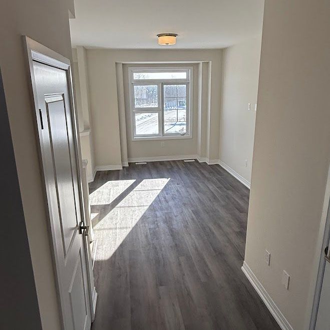 For Lease - 660 Colborne Street Unit# 50, Brantford, Ontario - Photo 1