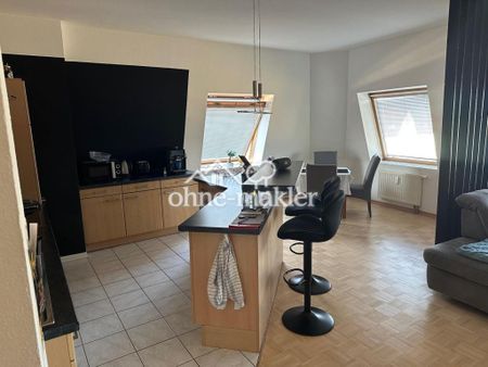 Sehr schöne Wohnung im 4.OG in gepflegtem Stuck-Altbau in zentraler Lage - Foto 5