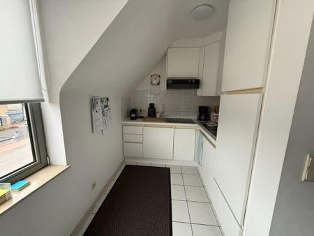 Duplex app. (2 slpk), terras en garage in centr. Olen. - Photo 5