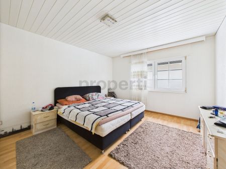 Generous 5.5-room apartment in Ingenbohl - Photo 4