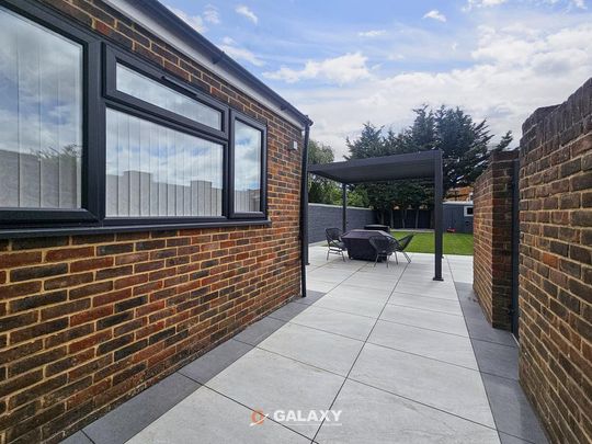 3 bedroom semi-detached house to rent - Photo 1