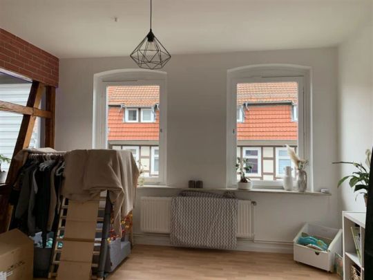 *Große 3-Zimmer-Wohnung mit EBK und Garten* - Foto 1