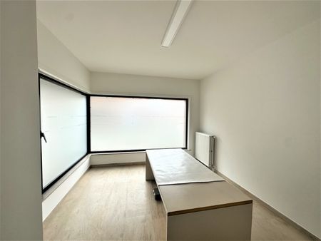 Woning met 3 slaapkamers en kantoor/praktijkruimte - Photo 4