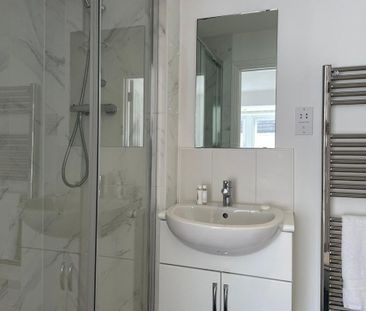 2 bedroom apartment to rent - Photo 6