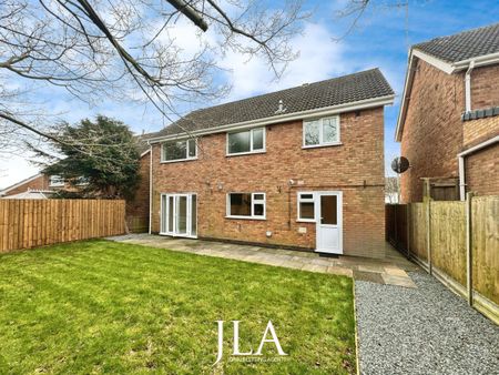 4 bed detached house to rent in Harefield Avenue, Leicester, LE3 - Photo 4