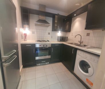 1 Bed Flat, Highfield Close, SE13 - Photo 2