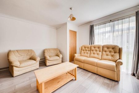 5 bedroom house to rent - Photo 2