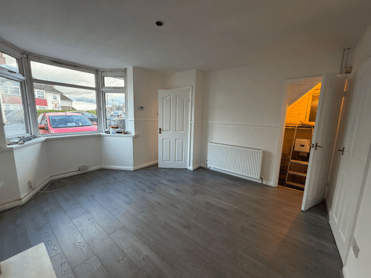Eva Road, Oldbury, B68 - Photo 1