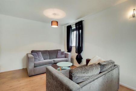 Cygnet Close, London, NW10 8TP - Photo 5