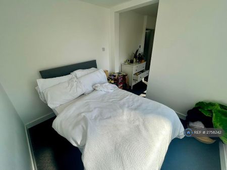 5 bedroom detached house to rent - Photo 5