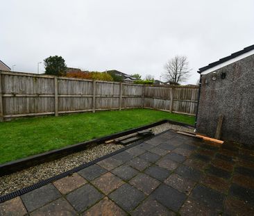 2 bedroom semi-detached bungalow to rent - Photo 2