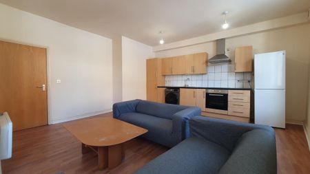 2 bedroom flat to rent - Photo 5