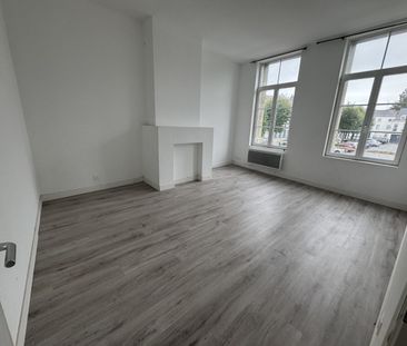 Location Appartement 3 pièces 81m² CONDE SUR L ESCAUT 59163 - Photo 1