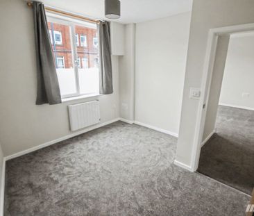 South Parade, Weston Point, Runcorn, WA7 4HZ - Photo 6