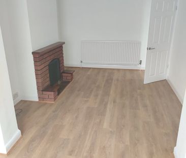 3 Bed Semi-Detached House, Daventry Road, CV3 - Photo 4