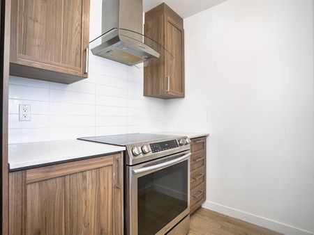 9801 Rue Cérès - Photo 2