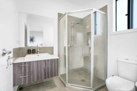 “Beautifully Presented Home Offering Comfort & Convenience” - Photo 5