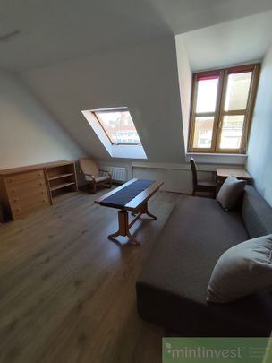 Podzamcze 2-pok. mieszkanie z niezależną kuchnią - Photo 1