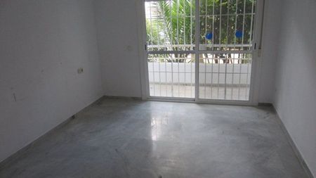 Ground Floor Apartment in Guadalmina Baja - Photo 4