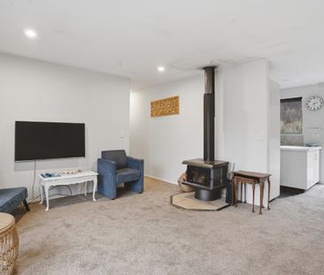 Charming 3-Bedroom Family Home - Photo 1
