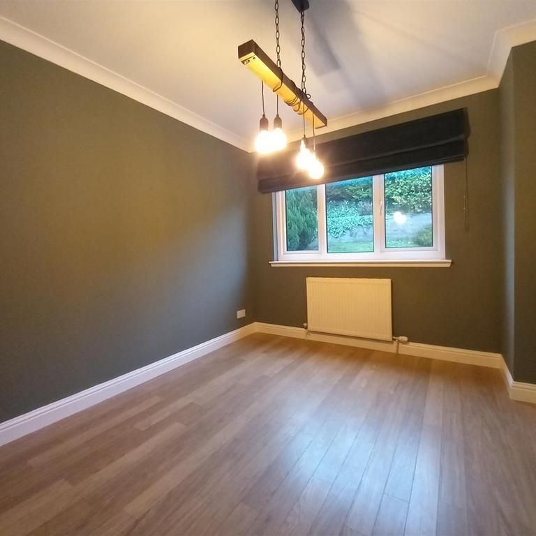 4 bedroom detached house to rent - Photo 1