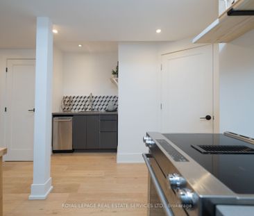 For Lease - 10 Wilfrid Avenue, Toronto, Ontario - Photo 5